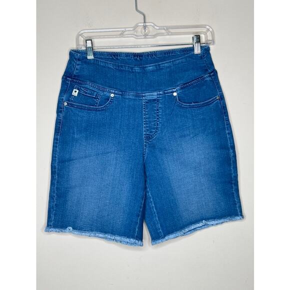 NWOT Belle by Kim Gravel TripleLuxe Denim 5-Pocket 8" Shorts SIZE 8 Medium Wash - Picture 1 of 7